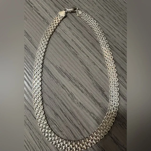Chic Silver Chain Necklace - Picture 1 of 3